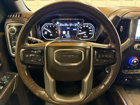 Used 2021 GMC Sierra 1500 Denali w/ Denali Ultimate Package AWD/4WD image 17