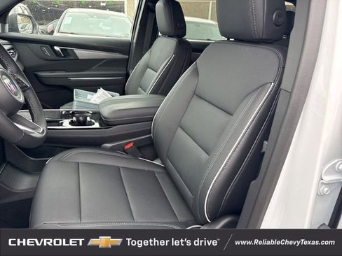 Used 2025 Buick Enclave Preferred image 24