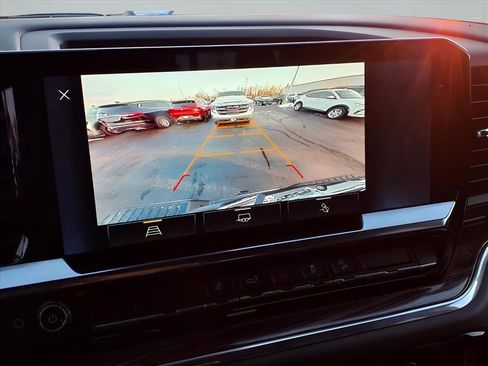 Certified 2024 Chevrolet Silverado 2500 LT w/ Convenience Package image 11