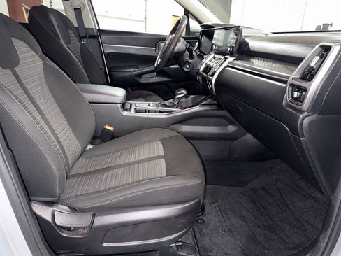 Used 2021 Kia Sorento LX image 20