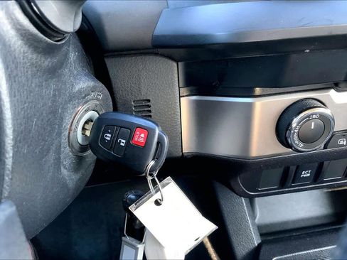 Used 2023 Toyota Tacoma SR image 35