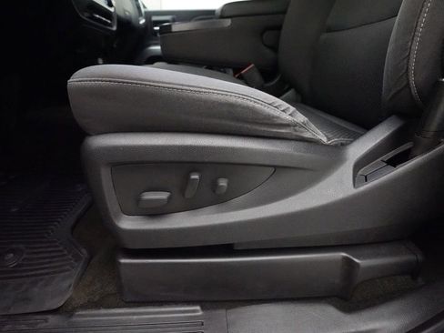 Used 2017 Chevrolet Silverado 1500 LT w/ LT Convenience Package image 27