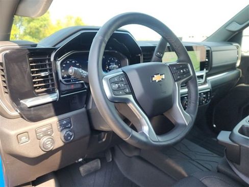 Used 2023 Chevrolet Silverado 1500 LT w/ Protection Package image 10