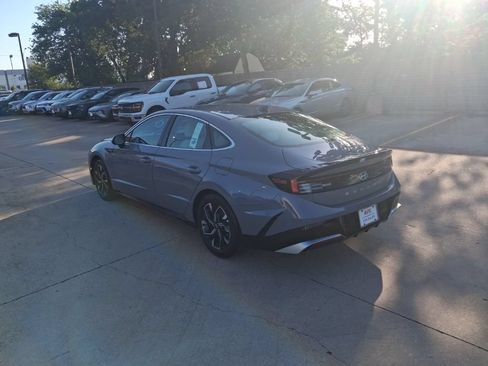 Used 2025 Hyundai Sonata SEL FWD image 8