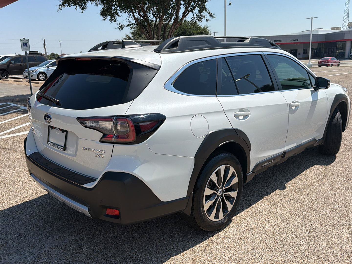 Used 2024 Subaru Outback Limited XT AWD/4WD image 3