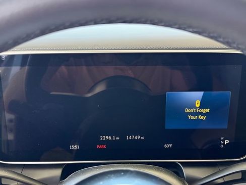 Used 2025 Mercedes-Benz GLC 350e 4MATIC image 22