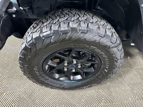 Used 2024 Jeep Wrangler Unlimited image 9