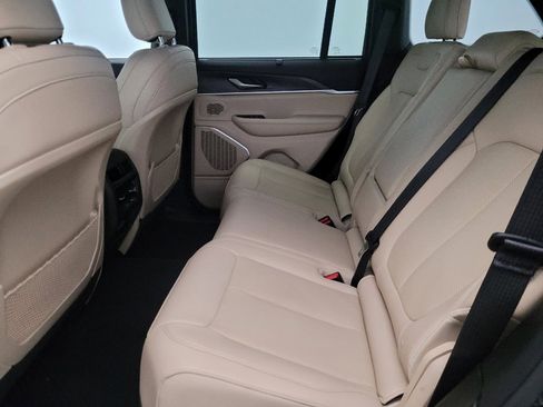 Used 2022 Jeep Grand Cherokee Limited 4xe w/ Luxury Tech Group II image 18