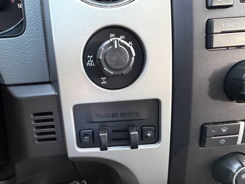 Used 2014 Ford F150 XLT image 29