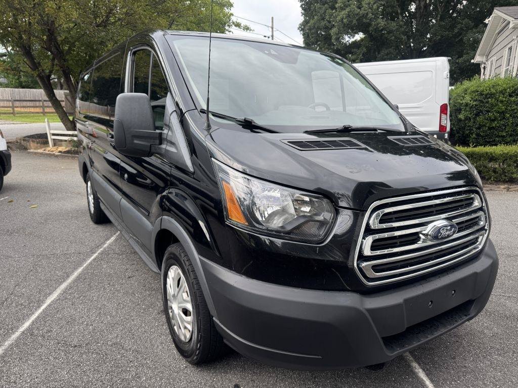Used 2017 Ford Transit 150 130 Low Roof w/ Exterior Upgrade Package RWD image 2