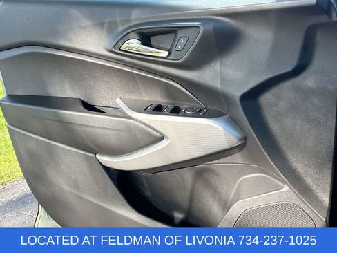 Used 2024 Chevrolet Trax RS w/ Driver Confidence Package FWD image 19