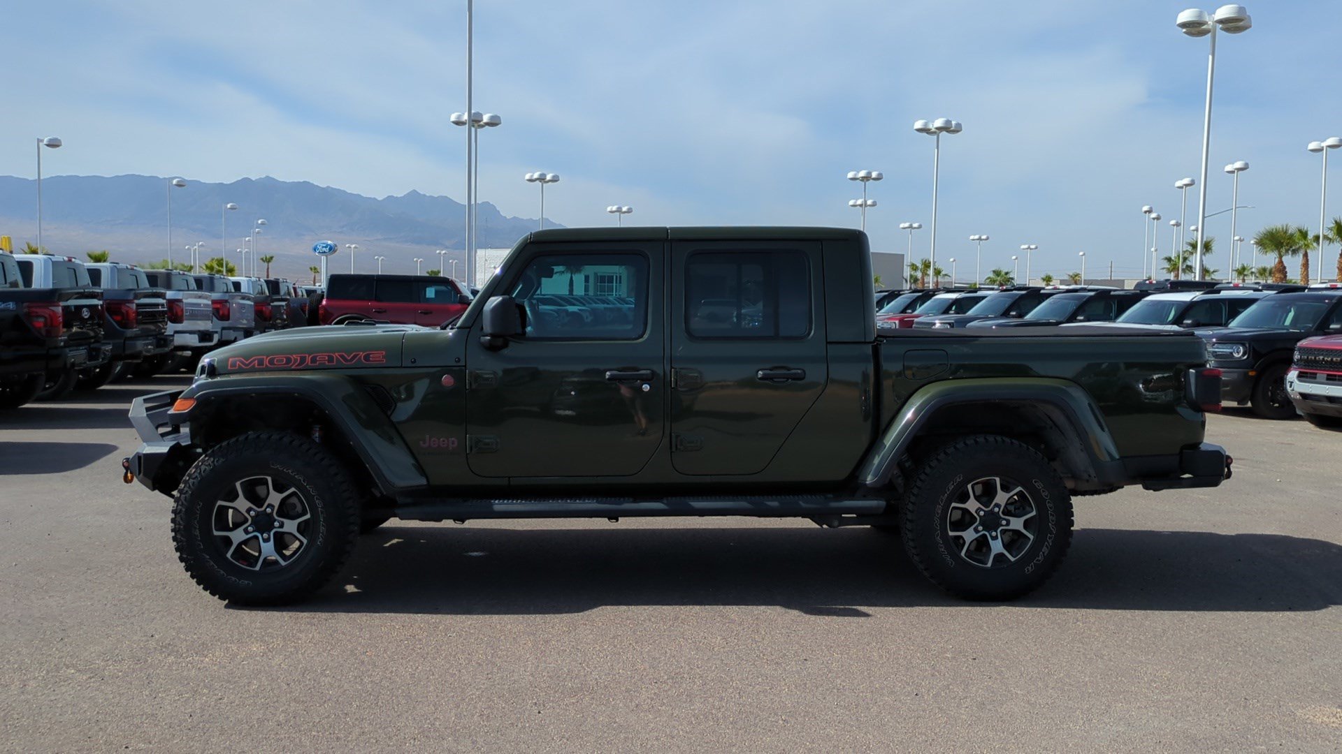 Used 2021 Jeep Gladiator Mojave AWD/4WD image 6