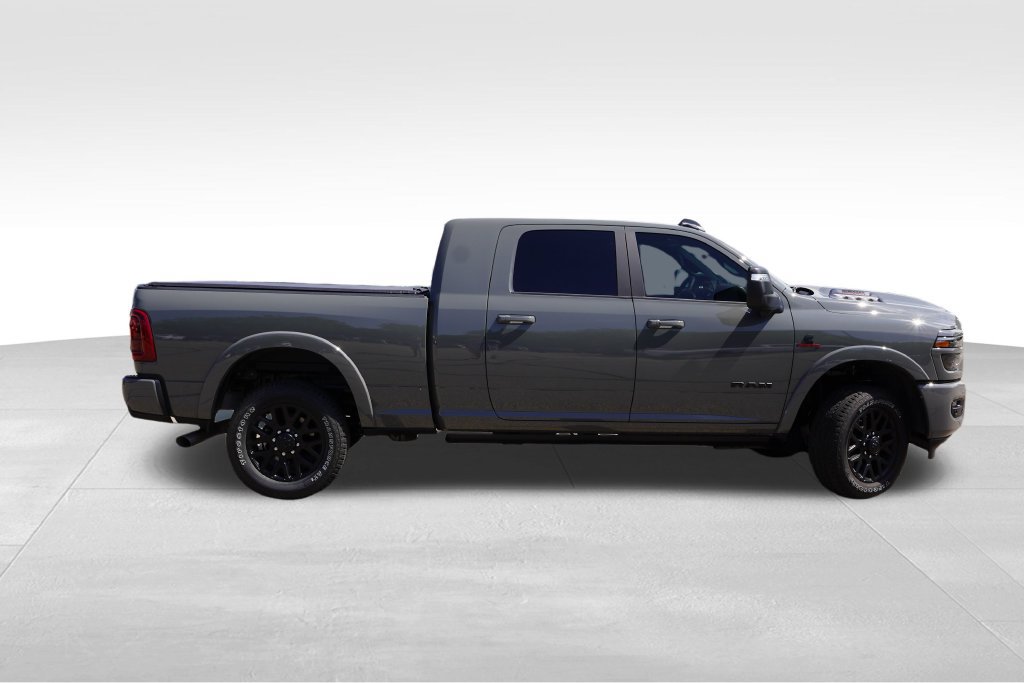 Used 2026 RAM 2500 Limited AWD/4WD image 3