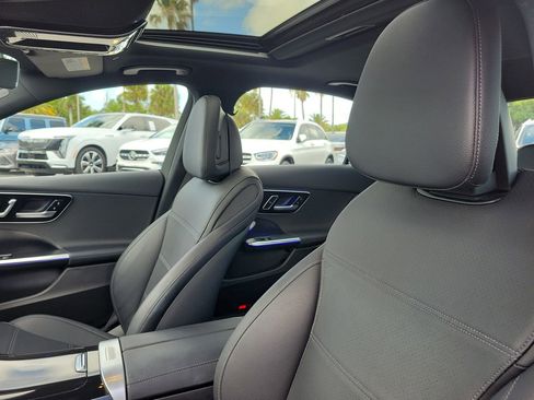 Used 2023 Mercedes-Benz C 300 Sedan image 21