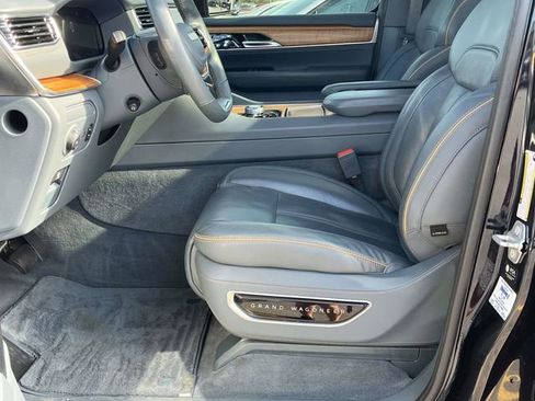 Used 2022 Jeep Grand Wagoneer Series II AWD/4WD image 10