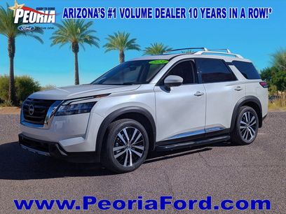 Used 2024 Nissan Pathfinder Platinum w/ Cargo Package