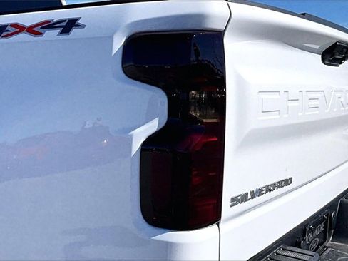 Used 2026 Chevrolet Silverado 1500 LT image 32
