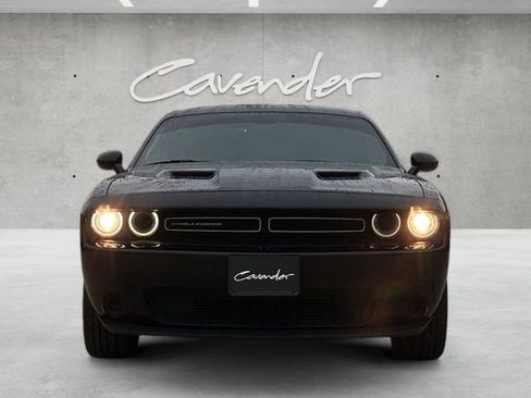 Used 2023 Dodge Challenger SXT RWD image 18