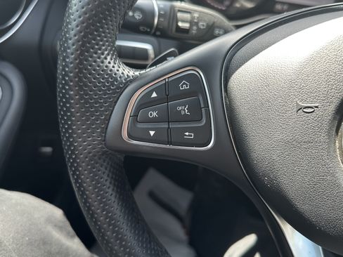 Used 2018 Mercedes-Benz GLC 300 4MATIC image 20