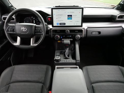Certified 2026 Toyota 4Runner TRD Off-Road Premium AWD/4WD image 10
