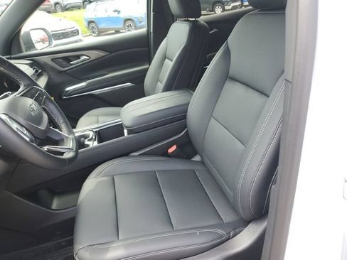 New 2026 Chevrolet Traverse LT w/ Midnight/Sport Edition FWD image 32