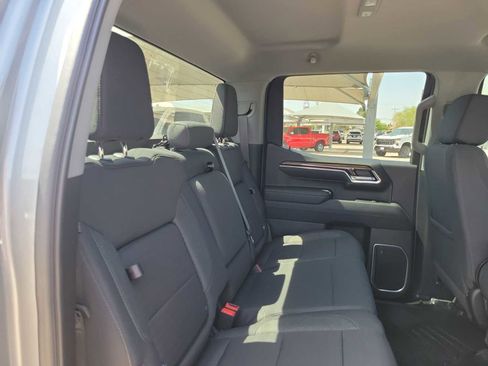 Used 2023 Chevrolet Silverado 1500 RST w/ Z71 Off-Road Package image 18