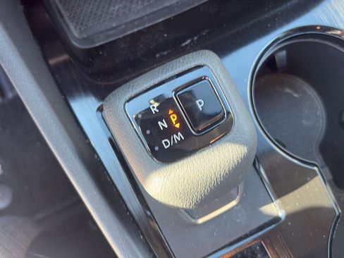 Used 2023 Nissan Rogue SV image 30