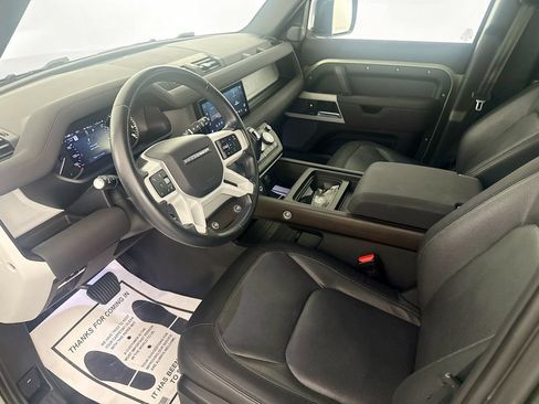 Used 2023 Land Rover Defender 110 X-Dynamic SE AWD/4WD image 9