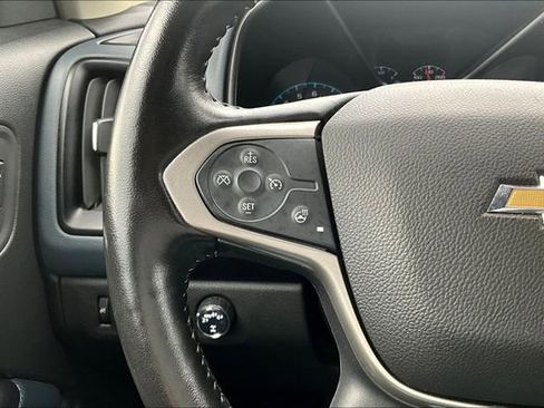 Used 2022 Chevrolet Colorado Z71 AWD/4WD image 12