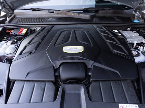 Certified 2023 Porsche Cayenne Turbo S AWD/4WD image 36