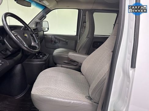 Used 2016 Chevrolet Express 2500 LS image 8