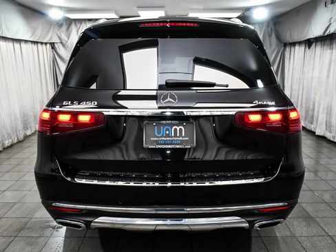 Used 2025 Mercedes-Benz GLS 450 4MATIC image 5