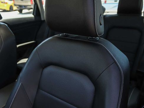 Used 2023 Volkswagen Jetta SE w/ Panoramic Sunroof Package FWD image 27