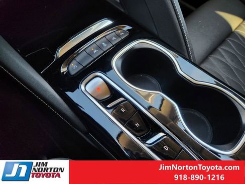 Used 2022 Buick Envision Avenir w/ Technology Package II image 22