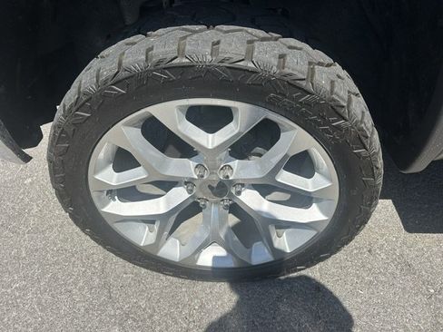 Used 2014 GMC Sierra 1500 SLT w/ SLT Crew Cab Value Package image 9