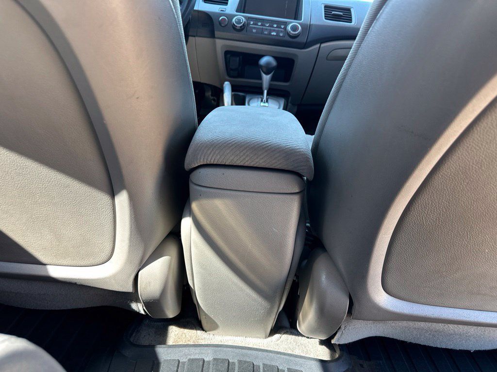 Used 2010 Honda Civic LX image 24