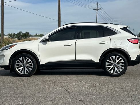 Used 2020 Ford Escape Titanium AWD/4WD image 5