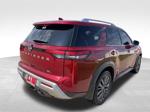Used 2022 Nissan Pathfinder SL w/ SL Premium Package FWD image 8