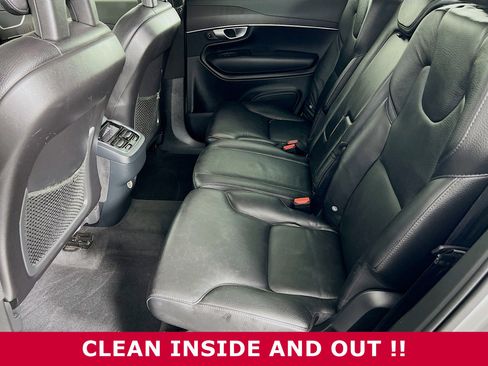 Used 2020 Volvo XC90 T6 Momentum image 5