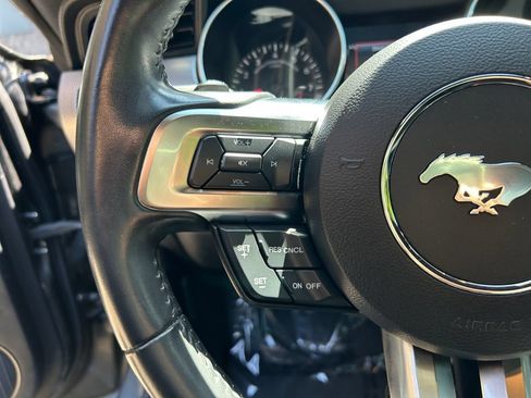 Used 2018 Ford Mustang GT RWD image 15