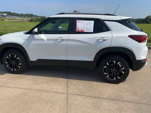Used 2022 Chevrolet TrailBlazer LT AWD/4WD image 6