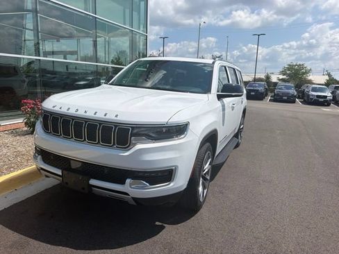 Used 2024 Jeep Wagoneer Series II w/ Premium Group I AWD/4WD image 6