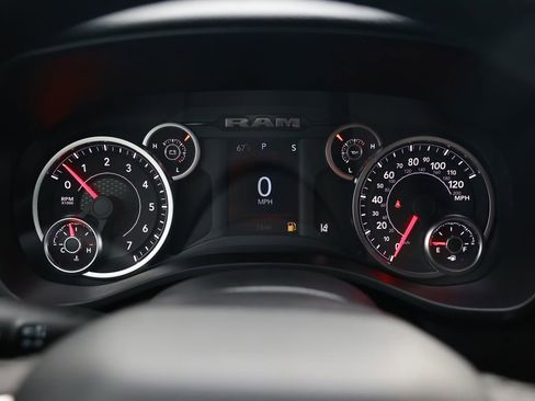 New 2026 RAM 1500 4x4 Crew Cab image 17