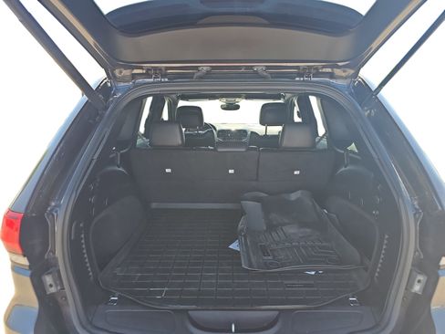 Used 2019 Jeep Grand Cherokee Altitude AWD/4WD image 19