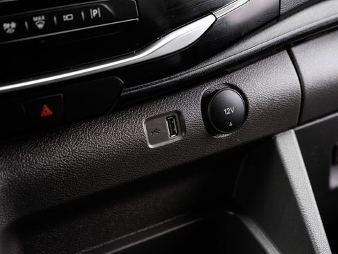 Used 2023 Ford Transit 350 XLT image 22