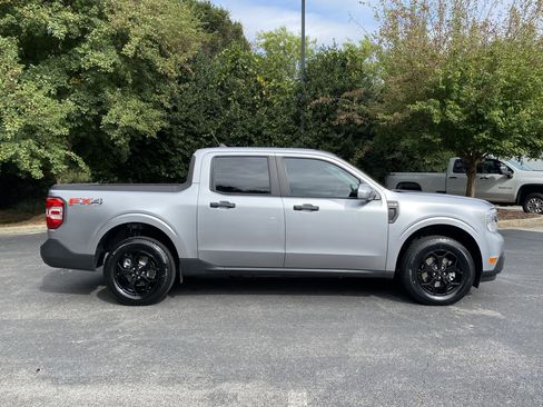 Used 2023 Ford Maverick XLT w/ Equipment Group 300A Standard image 10