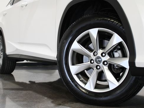 Used 2019 Lexus RX 350 AWD image 3