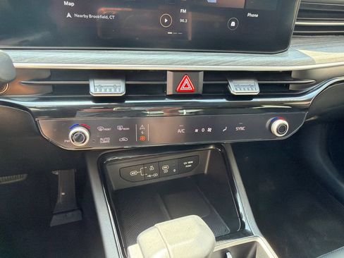 Used 2025 Kia K5 EX FWD image 25