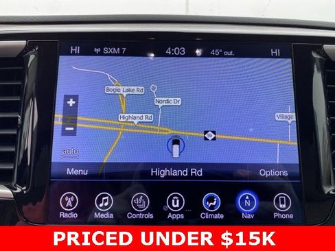 Certified 2017 Chrysler Pacifica Touring-L w/ Tire & Wheel Group image 23