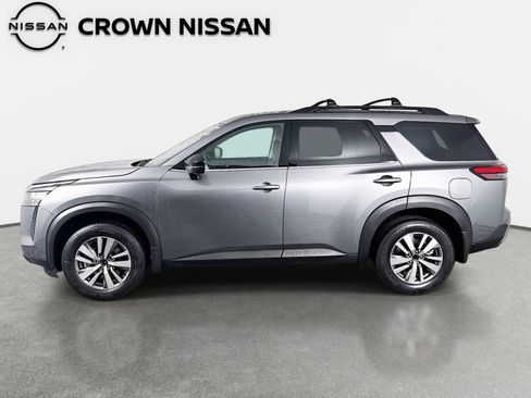 New 2026 Nissan Pathfinder SL image 8